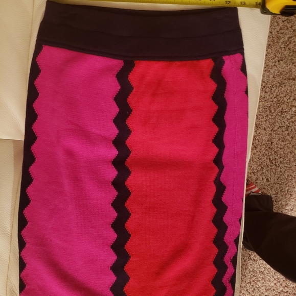 ESCADA sweater skirt 006 - Picture 8 of 10